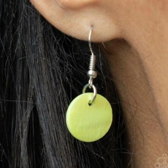 Paparazzi Gray Necklace Yellow Bead Tidal Tassels Green Shell Acrylic Circle - Picture 6 of 6